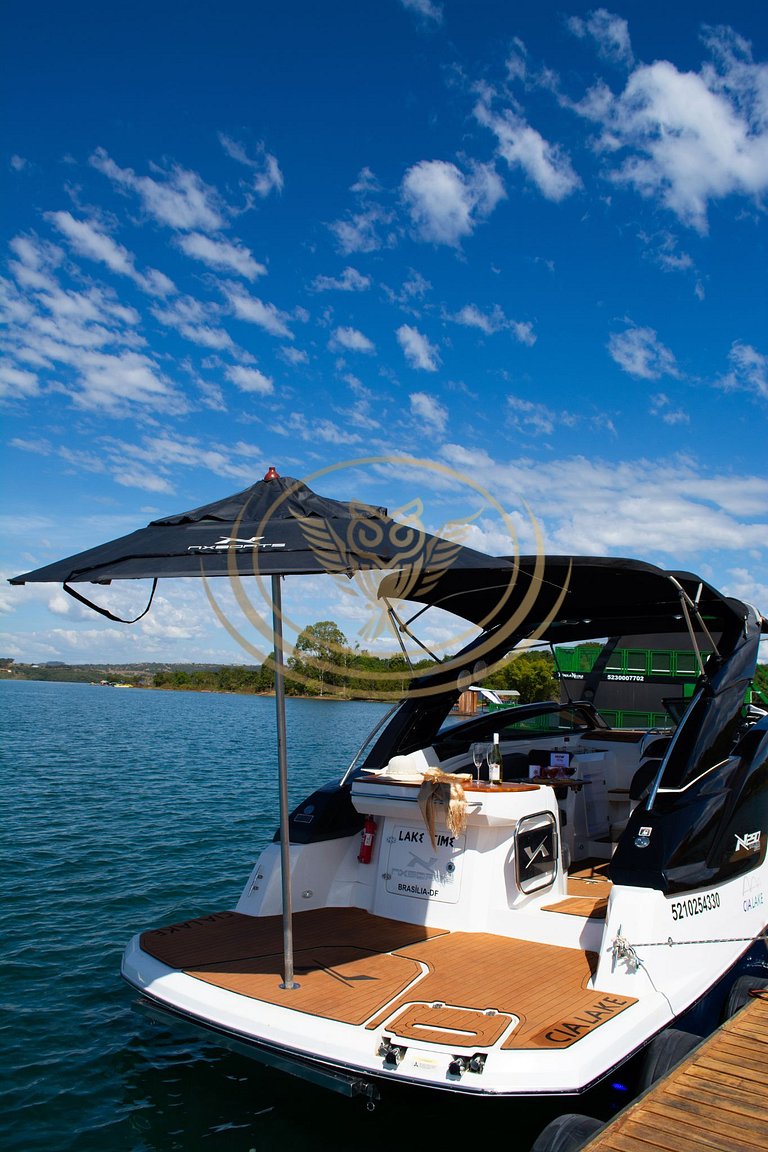 Casa Like Time | 6 Suítes • Piscina Privativa • Vista Lago C